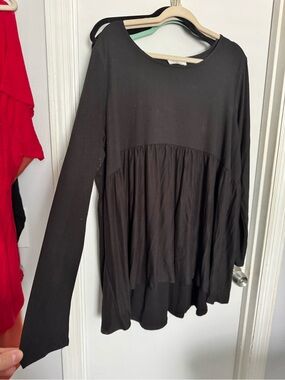 Women’s Long-Sleeve Black Boutique Peplum Top